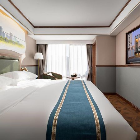 Nost Algia S Hotel Near Beijing Cbd - Cctv, China Zun, Skp And Sanlitun, Tian'Anmen Square, Forbidden City, Free Daily Necessities, Free Night Snack, Free Laundry, English Communication Well, Free Travel Advice , Free Gymnastic, Eksteriør bilde