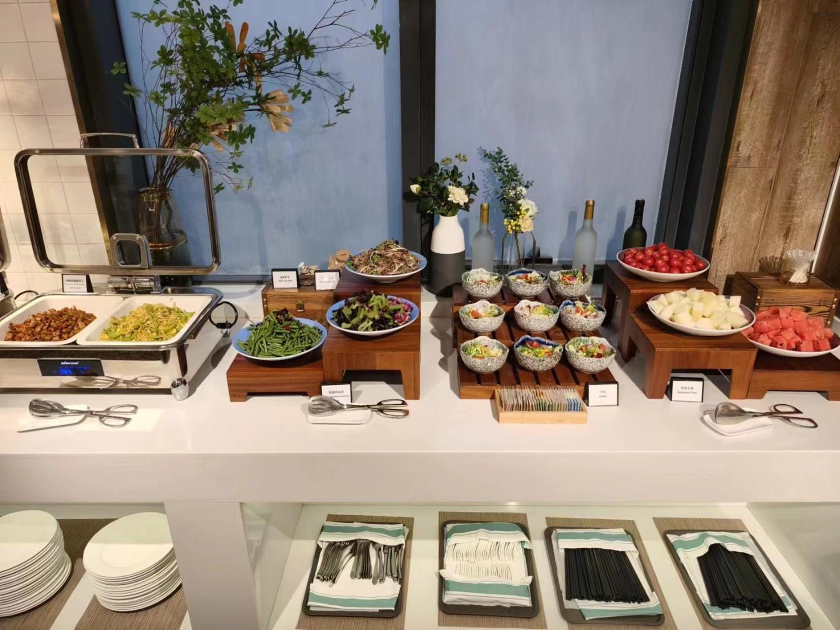 Nost Algia S Hotel Near Beijing Cbd - Cctv, China Zun, Skp And Sanlitun, Tian'Anmen Square, Forbidden City, Free Daily Necessities, Free Night Snack, Free Laundry, English Communication Well, Free Travel Advice , Free Gymnastic, Eksteriør bilde