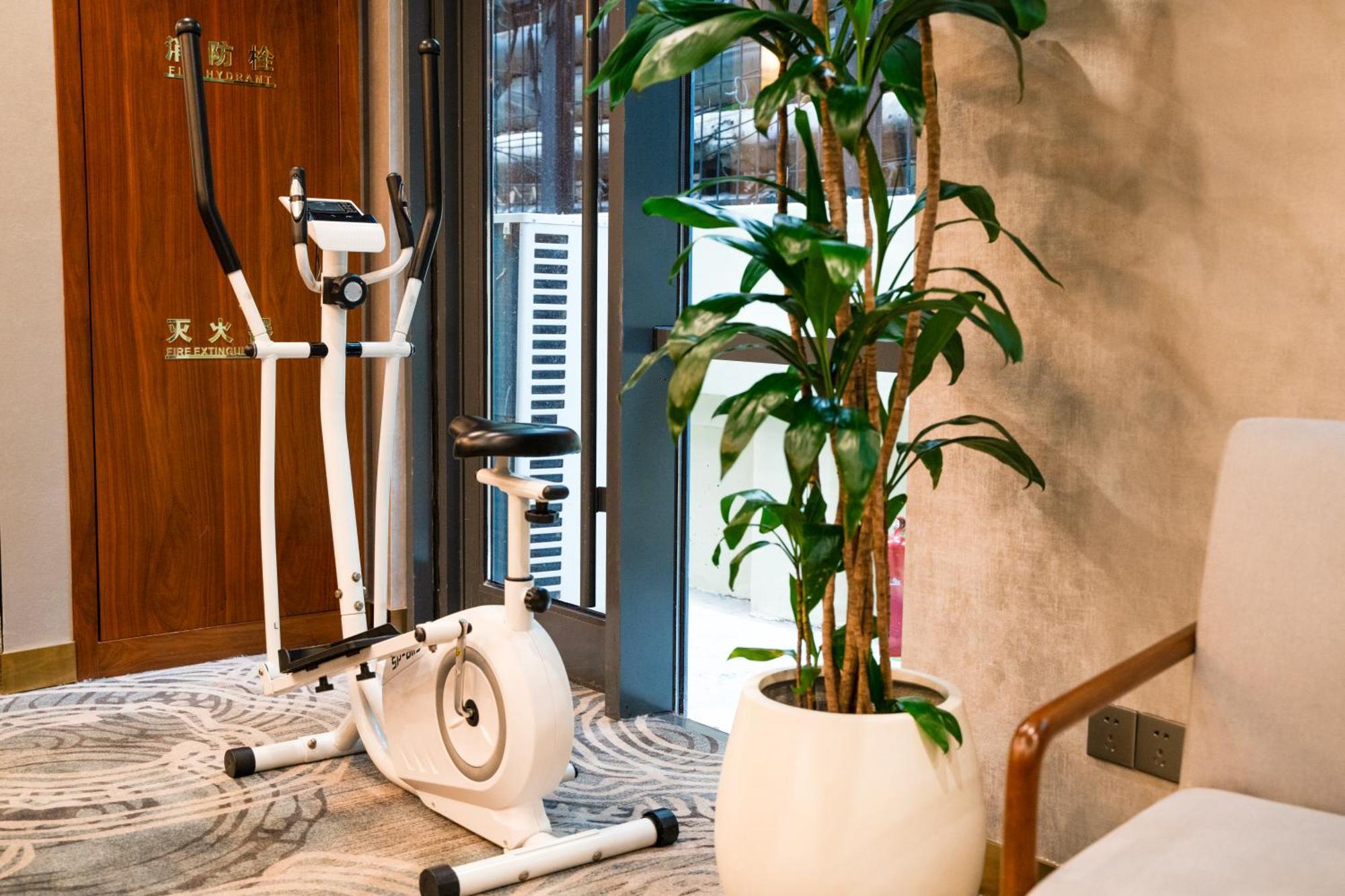 Nost Algia S Hotel Near Beijing Cbd - Cctv, China Zun, Skp And Sanlitun, Tian'Anmen Square, Forbidden City, Free Daily Necessities, Free Night Snack, Free Laundry, English Communication Well, Free Travel Advice , Free Gymnastic, Eksteriør bilde