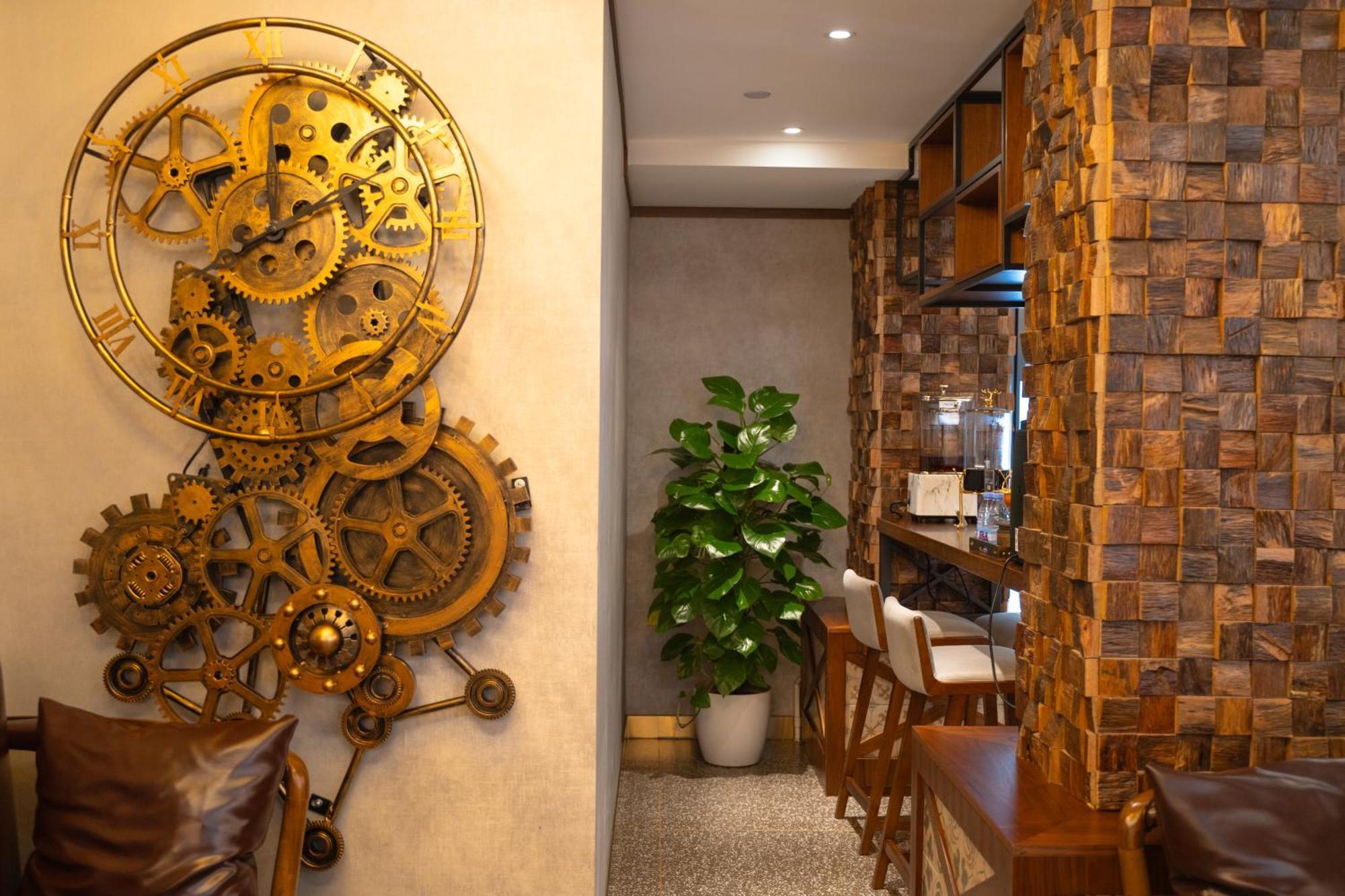 Nost Algia S Hotel Near Beijing Cbd - Cctv, China Zun, Skp And Sanlitun, Tian'Anmen Square, Forbidden City, Free Daily Necessities, Free Night Snack, Free Laundry, English Communication Well, Free Travel Advice , Free Gymnastic, Eksteriør bilde